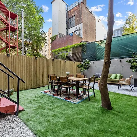Brownstone 2 Bed With Private Backyard Near Subway Apartment New York