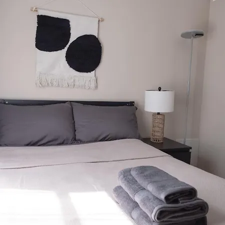 Sunny 4br/2ba Retreat In Morningside Heights, Nyc Holiday home *