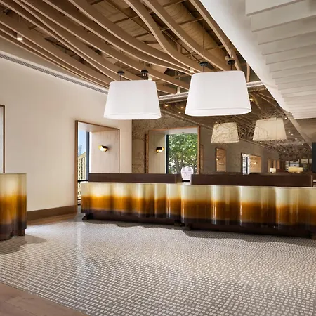 Millennium Downtown Hotel 4*