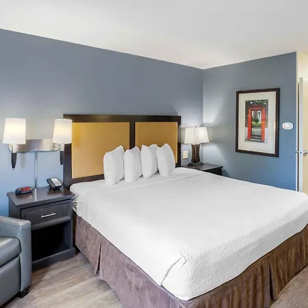 Extended America - - Laguardia Airport Hotel