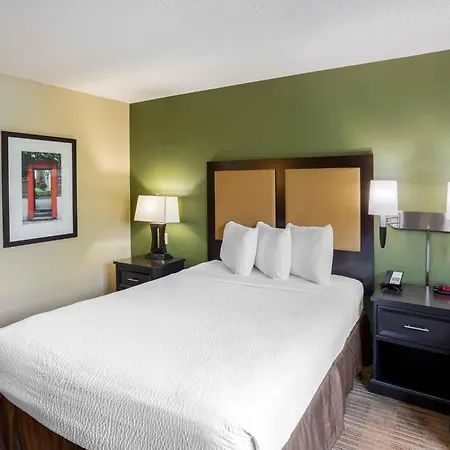 Hotel Extended America - - Laguardia Airport New York