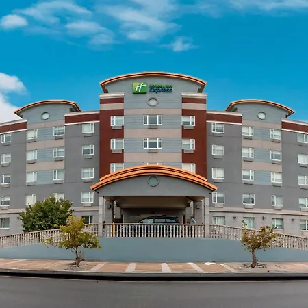 Express Maspeth By Ihg