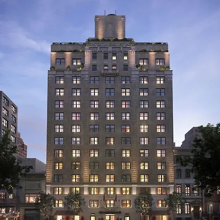 Hotel The Surrey, A Corinthia 5*
