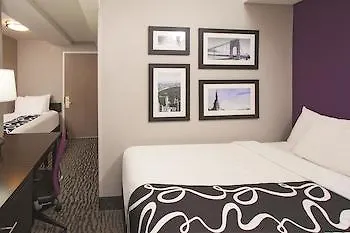Hotel La Quinta By Wyndham Park New York