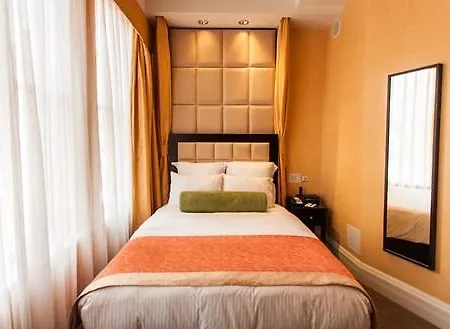 3 Bedroom In Flatiron Aparthotel 4*