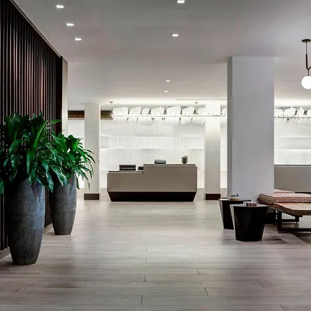 Laguardia Airport Marriott Hotel New York