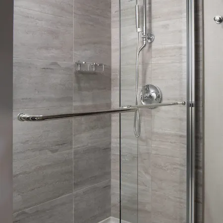 Laguardia Airport Marriott 4*