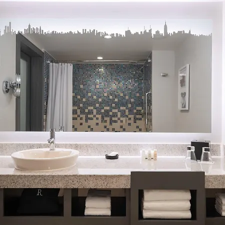 Hotel Renaissance Times Square By Marriott New York