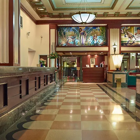 Edison Times Square Hotel