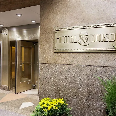 Edison Times Square 4*