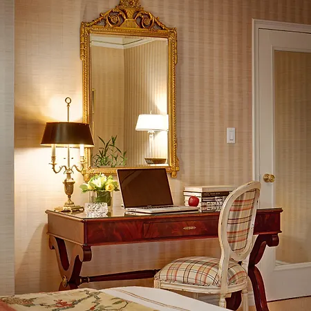 Elysee By Library Collection Hotel 4*