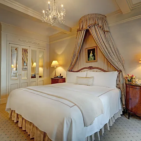 Elysee By Library Collection Hotel 4*