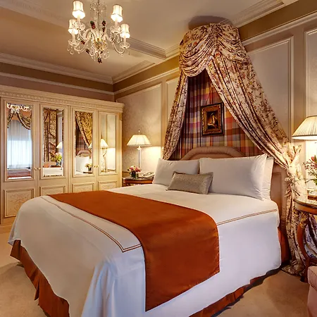 Elysee By Library Collection Hotel