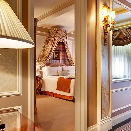Hotel Elysee By Library Collection New York