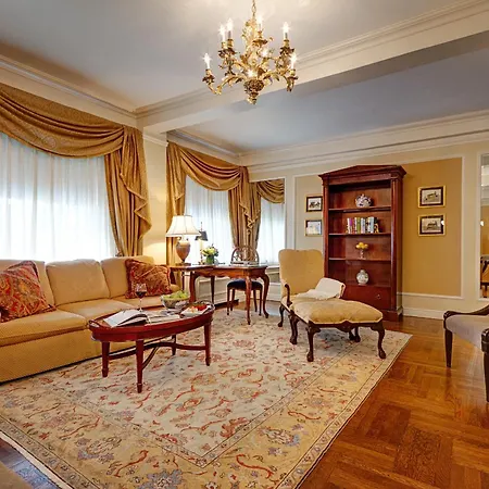 Hotel Elysee By Library Collection