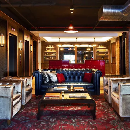Arthouse 4*