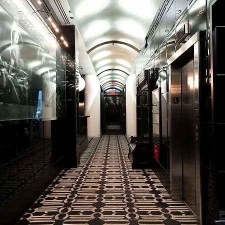 Night By Sb At Times Square Hotel
