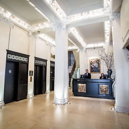 Mansfield Aparthotel 3*