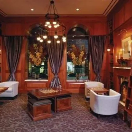 Mansfield 3*