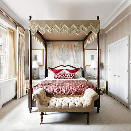 The Pierre, A Taj Hotel, Hotel 5*