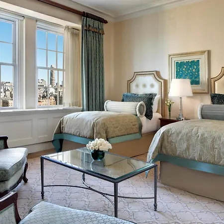Hotel The Pierre, A Taj Hotel, 5*