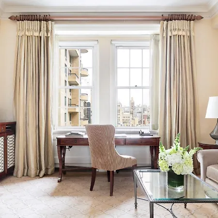 Hotel The Pierre, A Taj Hotel, 5*