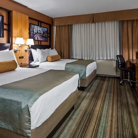 Western Queens Gold Coast Hotel New York