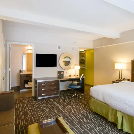 By Marriott Manhattan/ Midtown Eastside Hotel