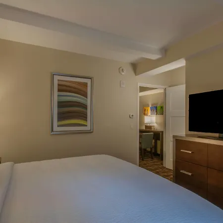 By Marriott Manhattan/ Midtown Eastside Hotel 4*