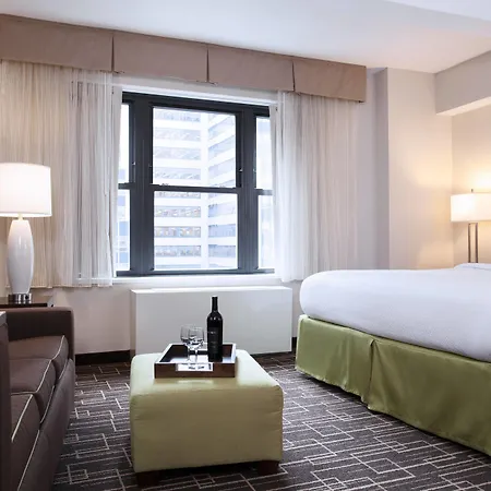 Hotel By Marriott Manhattan/ Midtown Eastside 4*