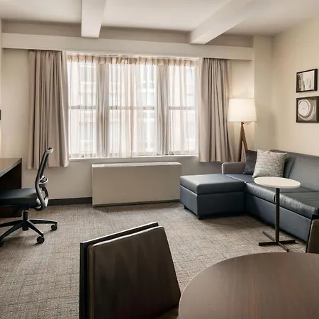 By Marriott Manhattan/ Midtown Eastside
