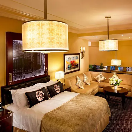 The Algonquin Times Square, Autograph Collection 4*