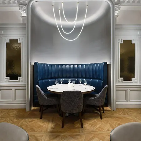 The Algonquin Times Square, Autograph Collection 4*