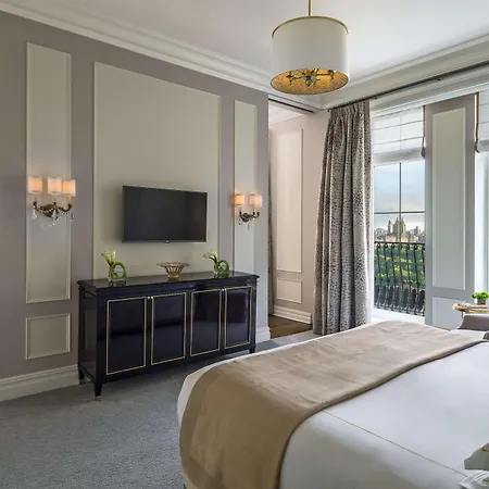 Hotel The Plaza, A Fairmont 5*