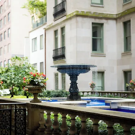 Hotel The Plaza, A Fairmont 5*