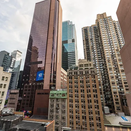 Hotel Square At Times Square 3*
