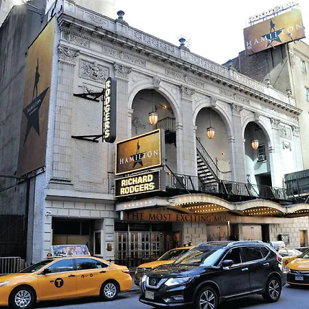 Hotel Square At Times Square 3*
