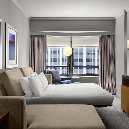Hilton Midtown 4*