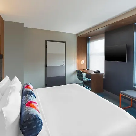 Aloft By Marriott New York Laguardia Airport Hotel 3*