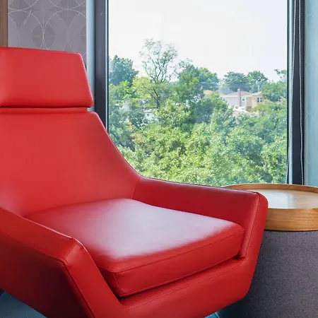 Aloft By Marriott New York Laguardia Airport