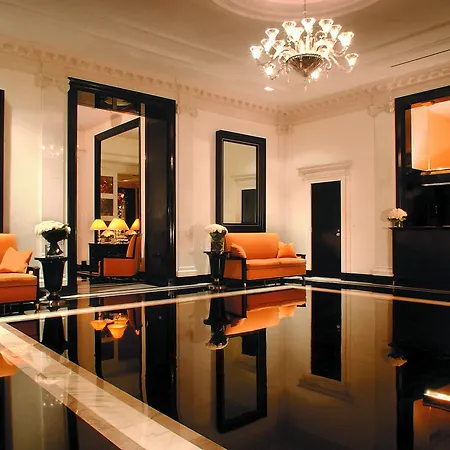 The Carlyle, A Rosewood 5*
