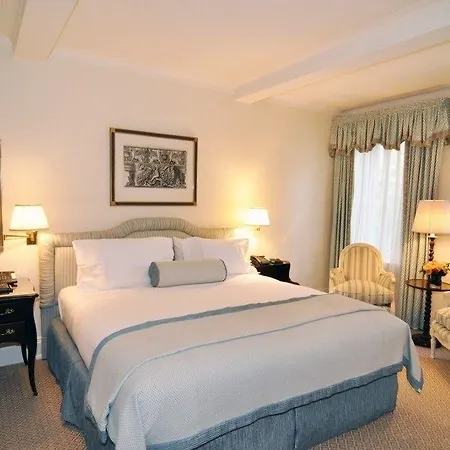 The Carlyle, A Rosewood Hotel 5*