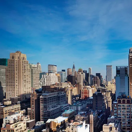 New Yorker By Lotte Hotel