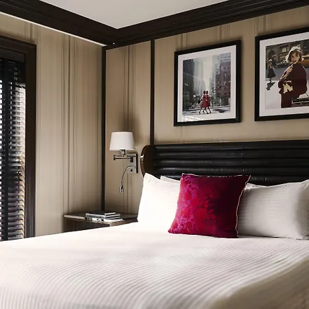 The Iroquois Times Square, A Small Luxury Hotel New York
