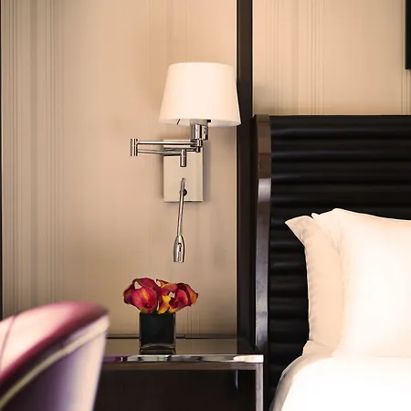 The Iroquois Times Square, A Small Luxury Hotel 5* New York