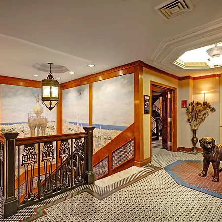 Hotel Casablanca By Library Collection 4*