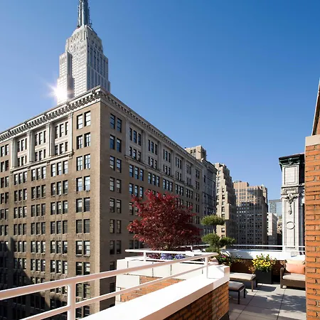 Aka Nomad Hotel 4*