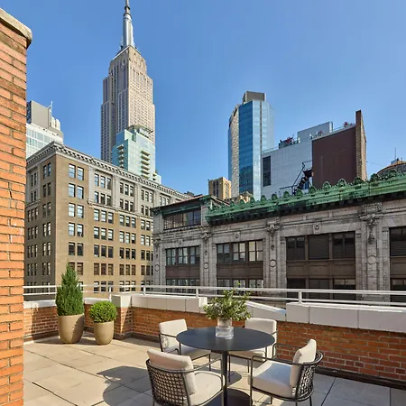 Aka Nomad Hotel