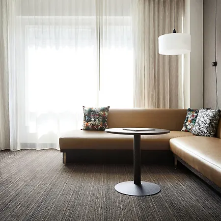 Marriott At The Brooklyn Bridge Hotel