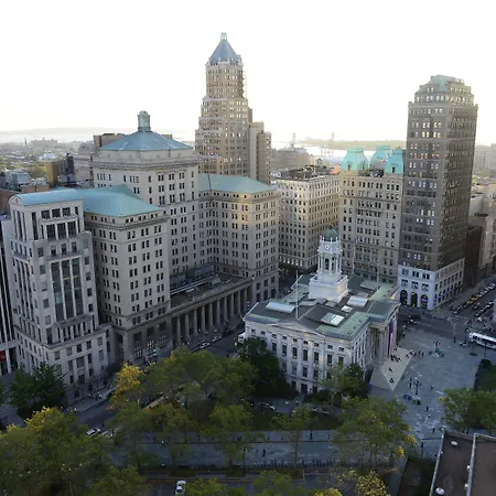 Hotel Marriott At The Brooklyn Bridge New York